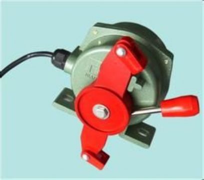 點擊查看詳細信息<br>標題：雙向拉繩開關XLLS-II 閱讀次數(shù)：2179