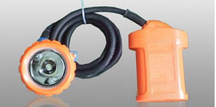 點(diǎn)擊查看詳細(xì)信息<br>標(biāo)題：KL3LM(B)型鋰電礦燈 閱讀次數(shù)：2503