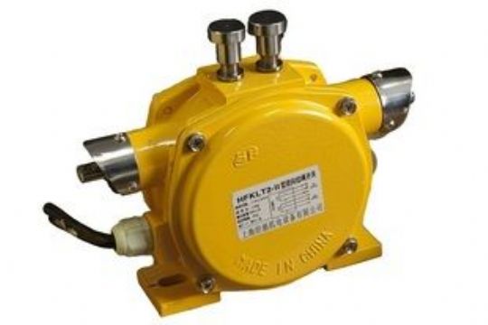 點擊查看詳細信息<br>標題：SL-3雙向拉繩開關(guān) 閱讀次數(shù)：1876