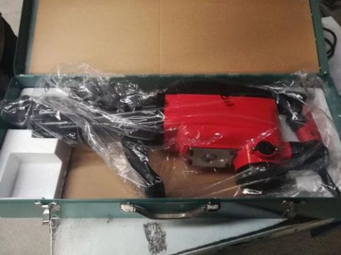 點擊查看詳細信息<br>標題：電鎬 閱讀次數(shù)：2268